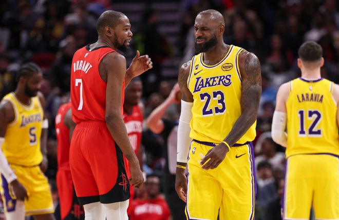 湖人逆袭夺冠之路：詹姆斯防守蜕变引领球队复