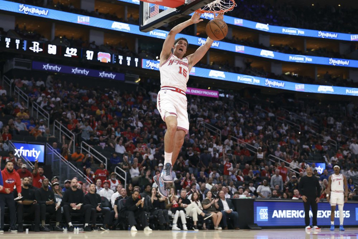 谢泼德三分命中数超越拉梅洛·鲍尔 登顶21岁以下