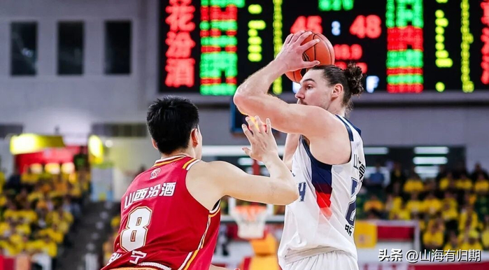 山东队外援裁决引争议：高光表现难改规则枷锁