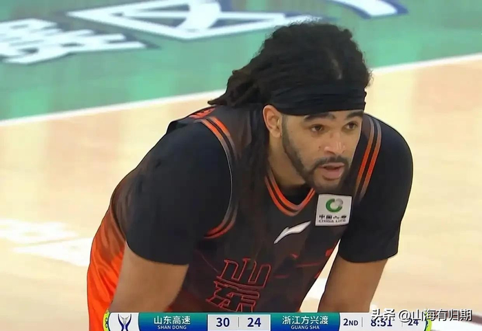 山东队外援裁决引争议：高光表现难改规则枷锁